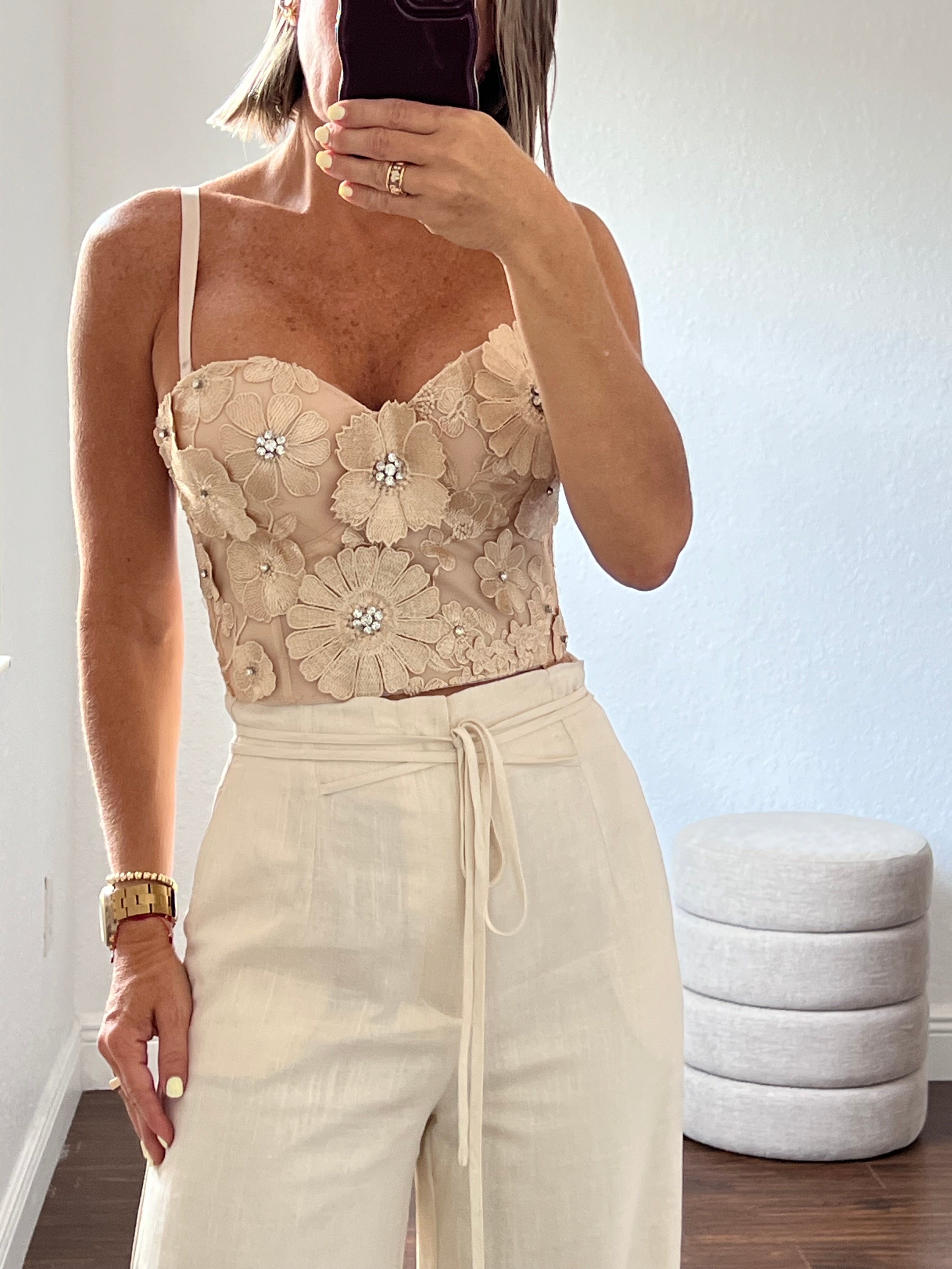 Nude floral    corse top