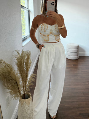 Strapless Corset & Pant Set with Embroidery and Wooden Details – White Elegance