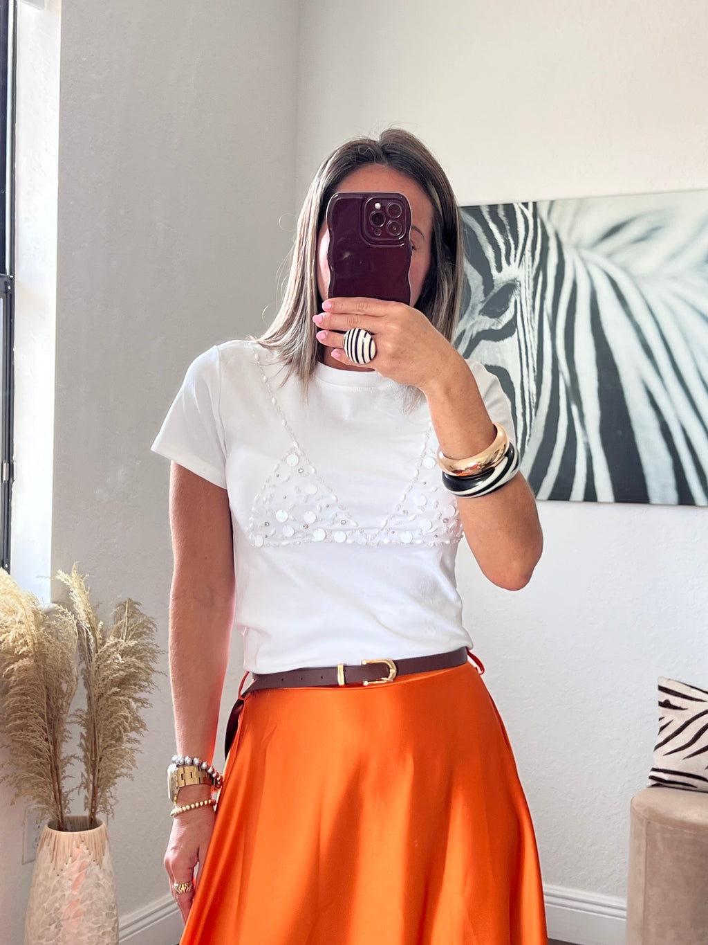 White MM    top