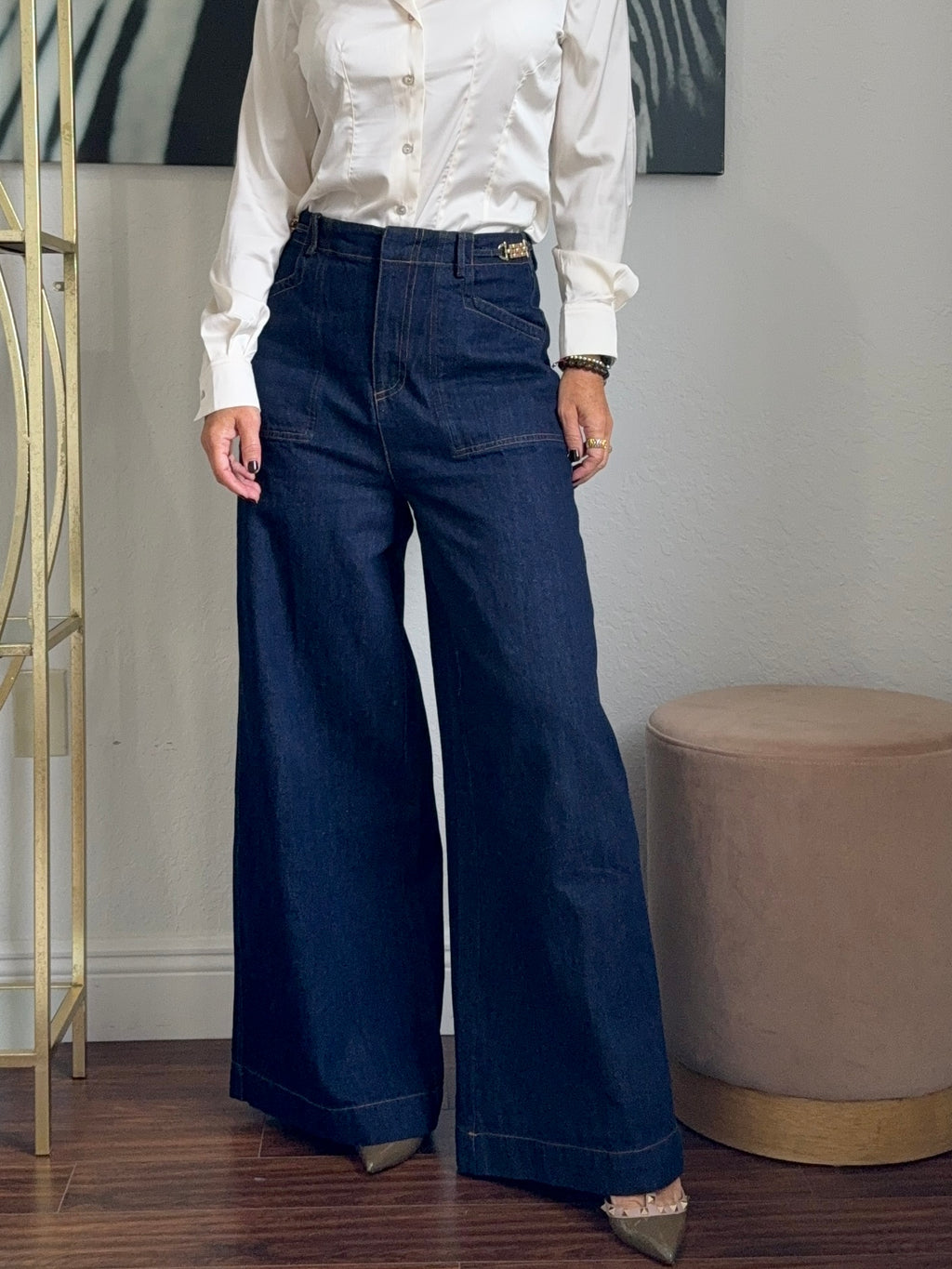 Chic Wide-Leg Classic BlueJean with Golden Details