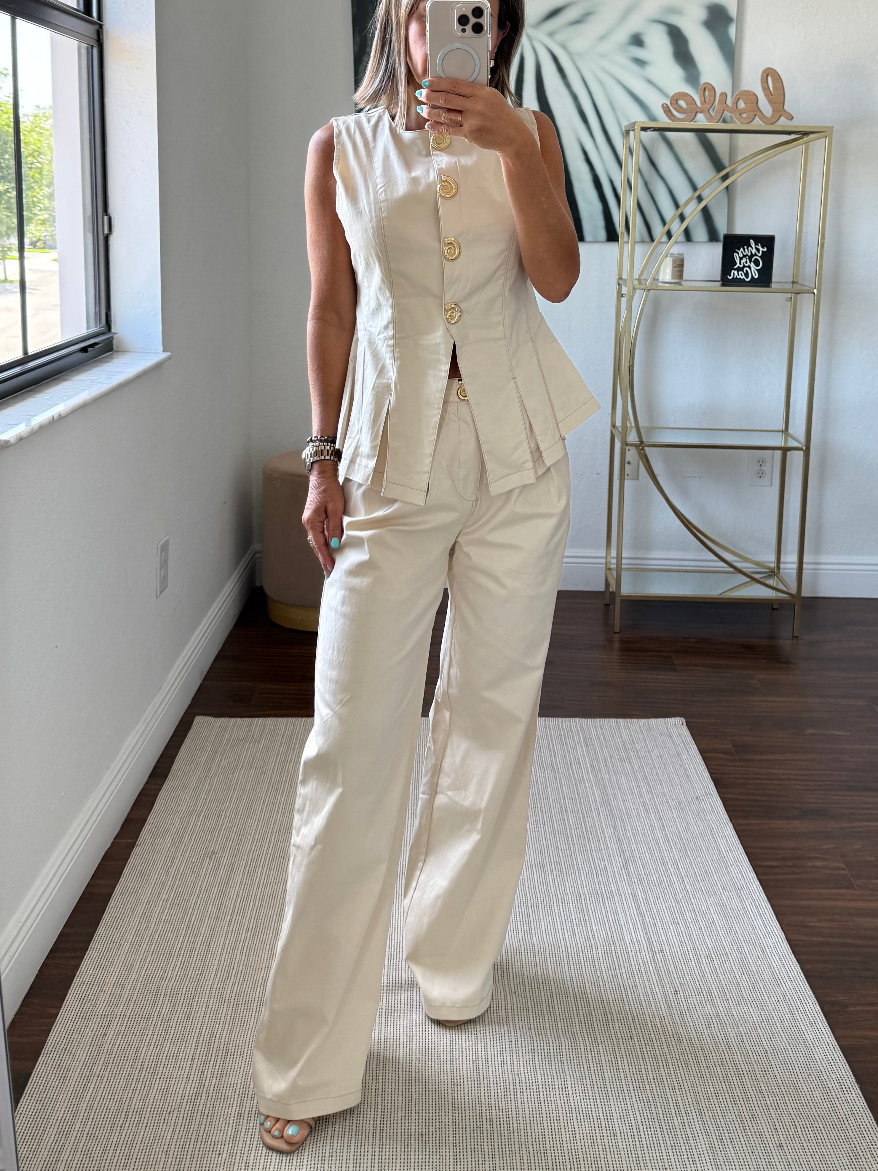 Chic & Casual: Vest + Pants Set