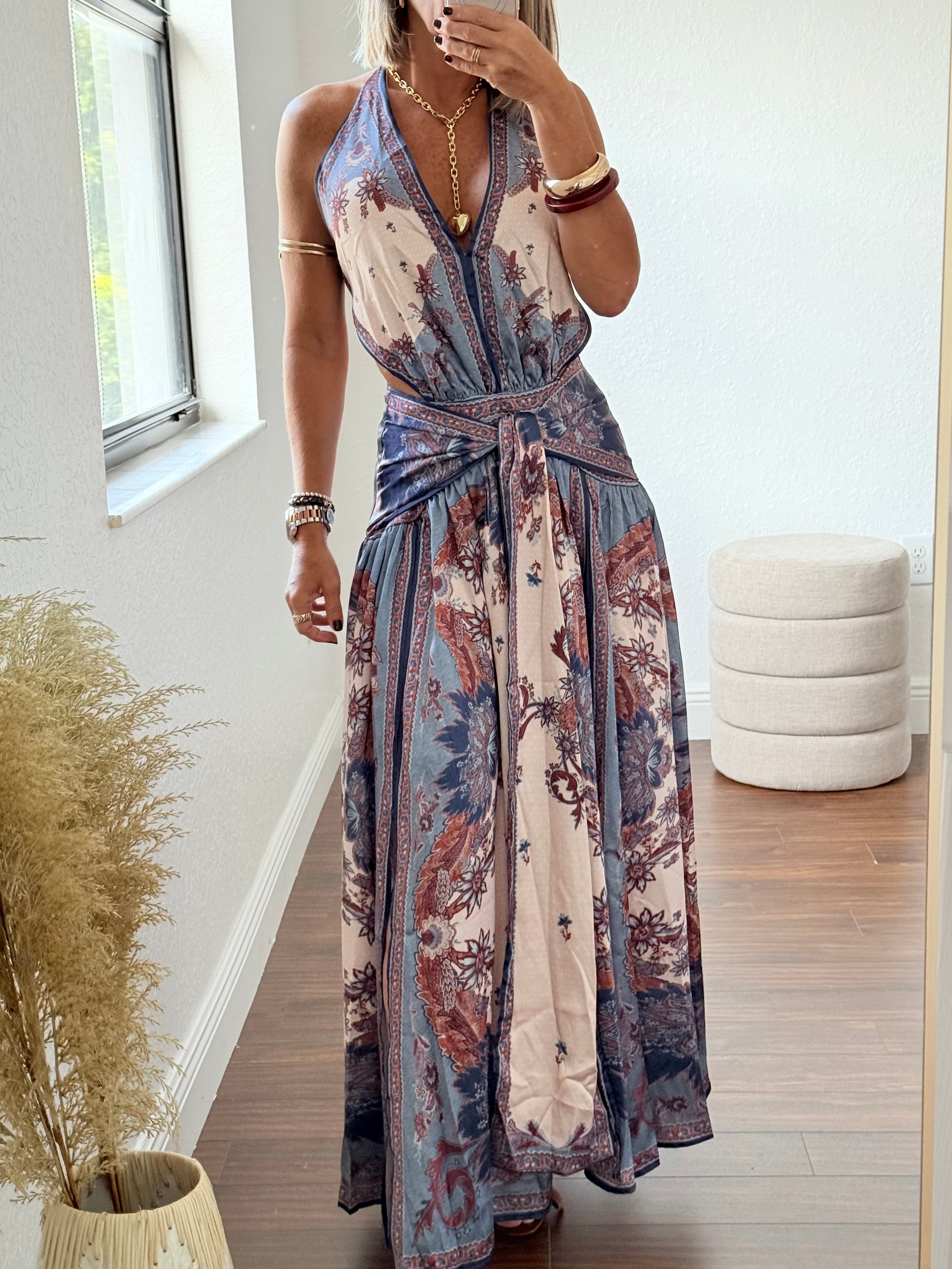 Chic Printed Silk Dress – Daytime Elegance