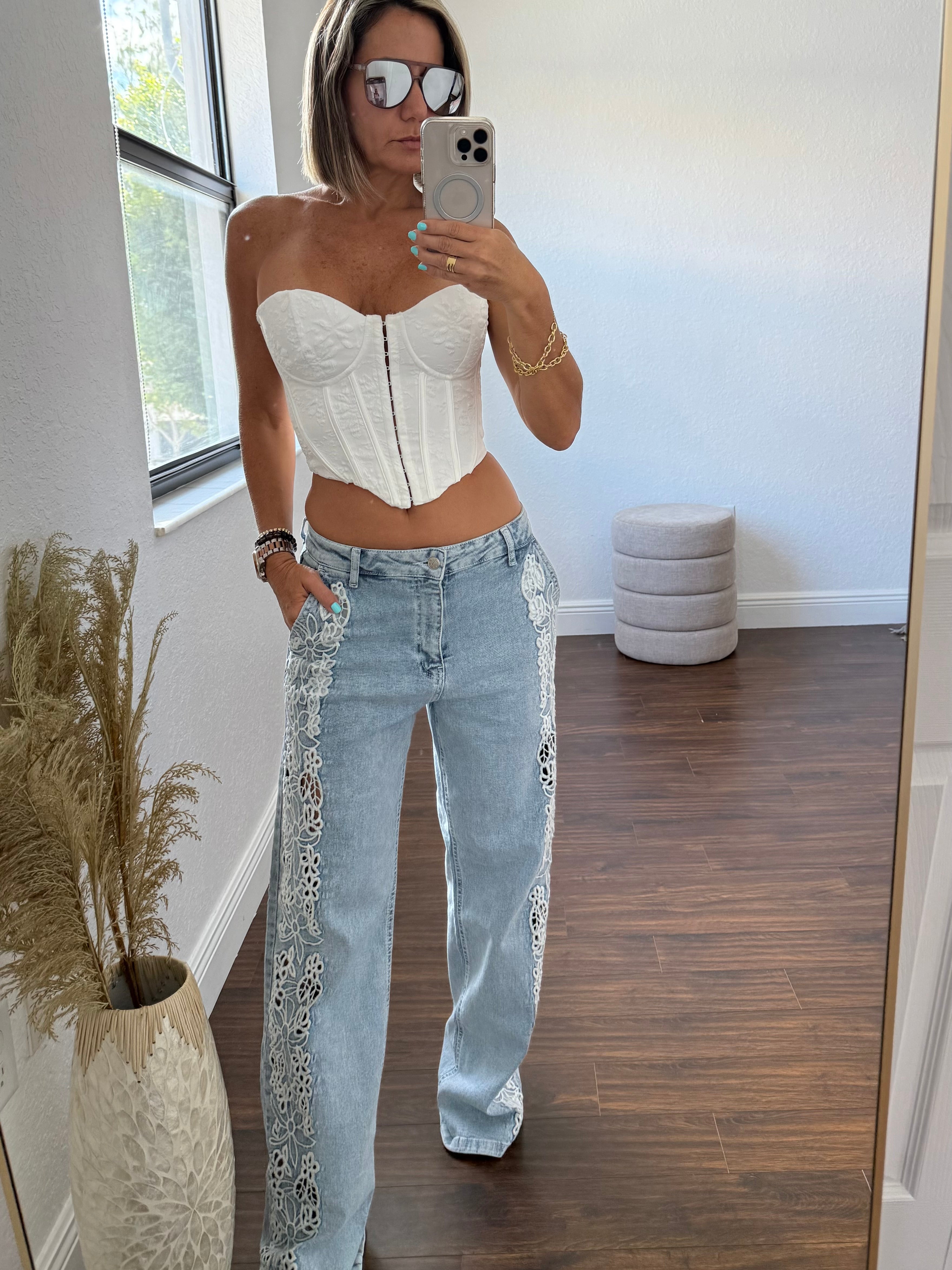 High-Rise Blue Jeans with Exclusive Embroidery – Chic & Stylish