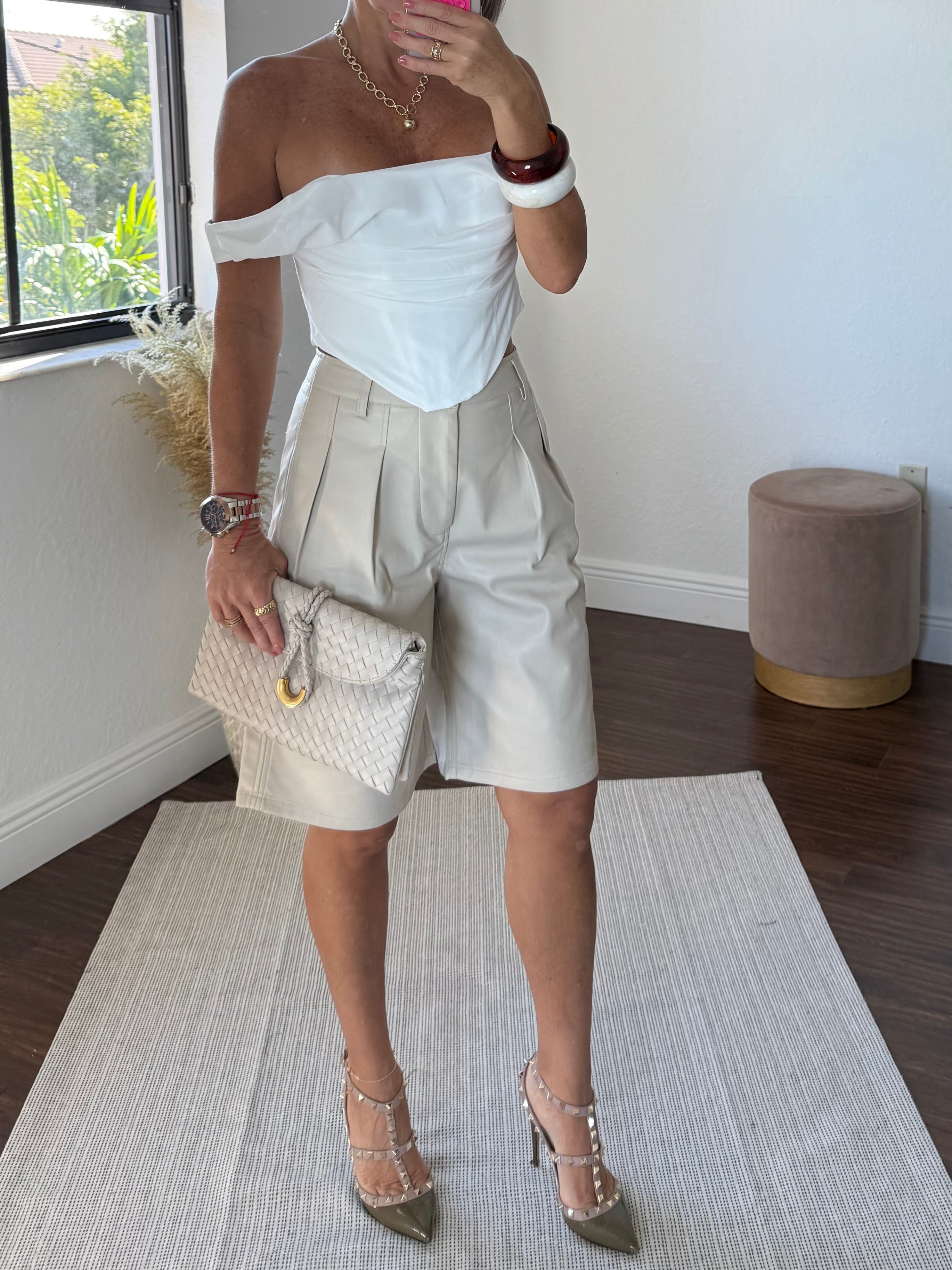 Wide Fit Faux Leather Bermuda – Modern & Versatile