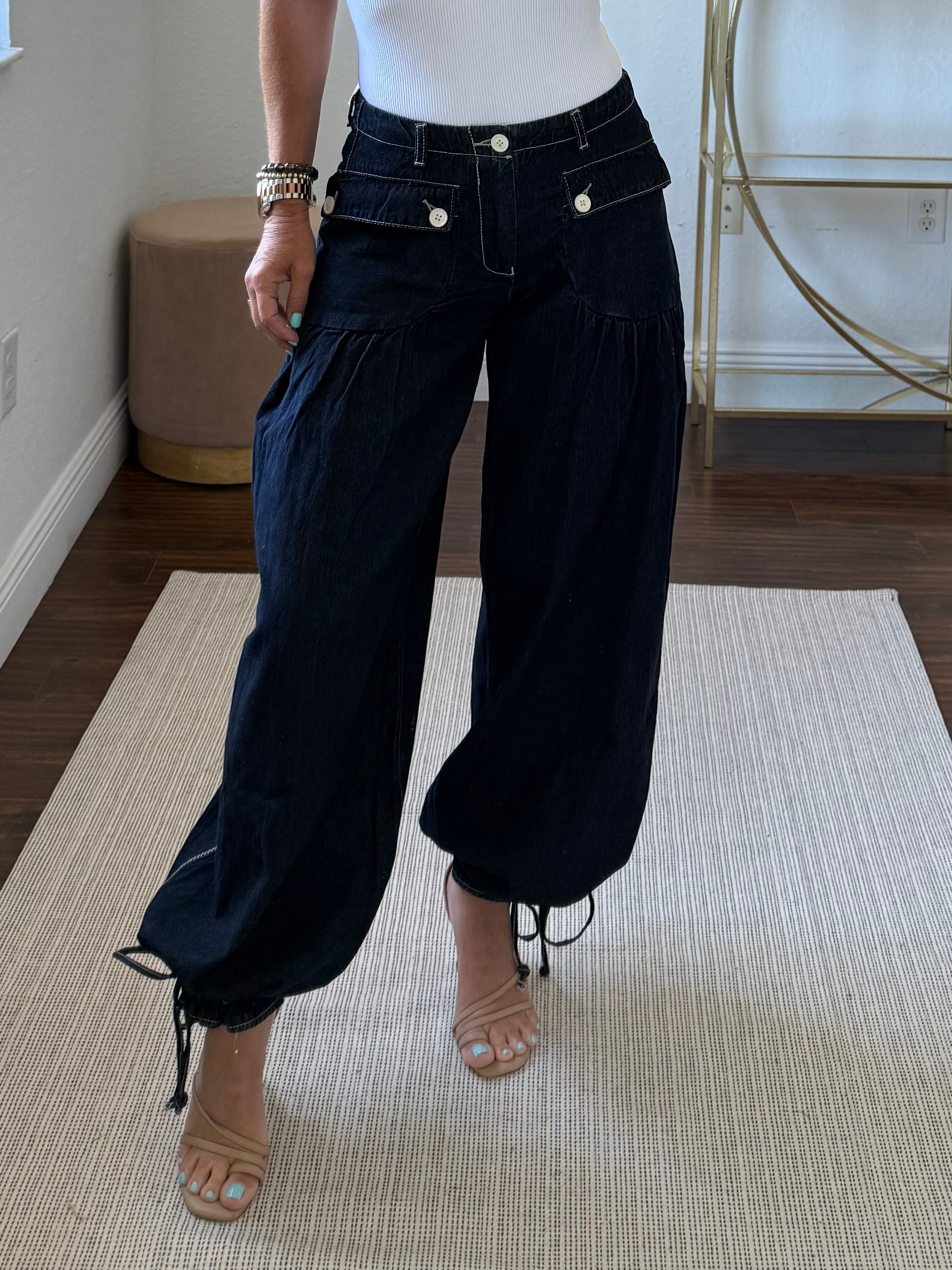 Dark Denim Wide-Leg with Chic Vibes