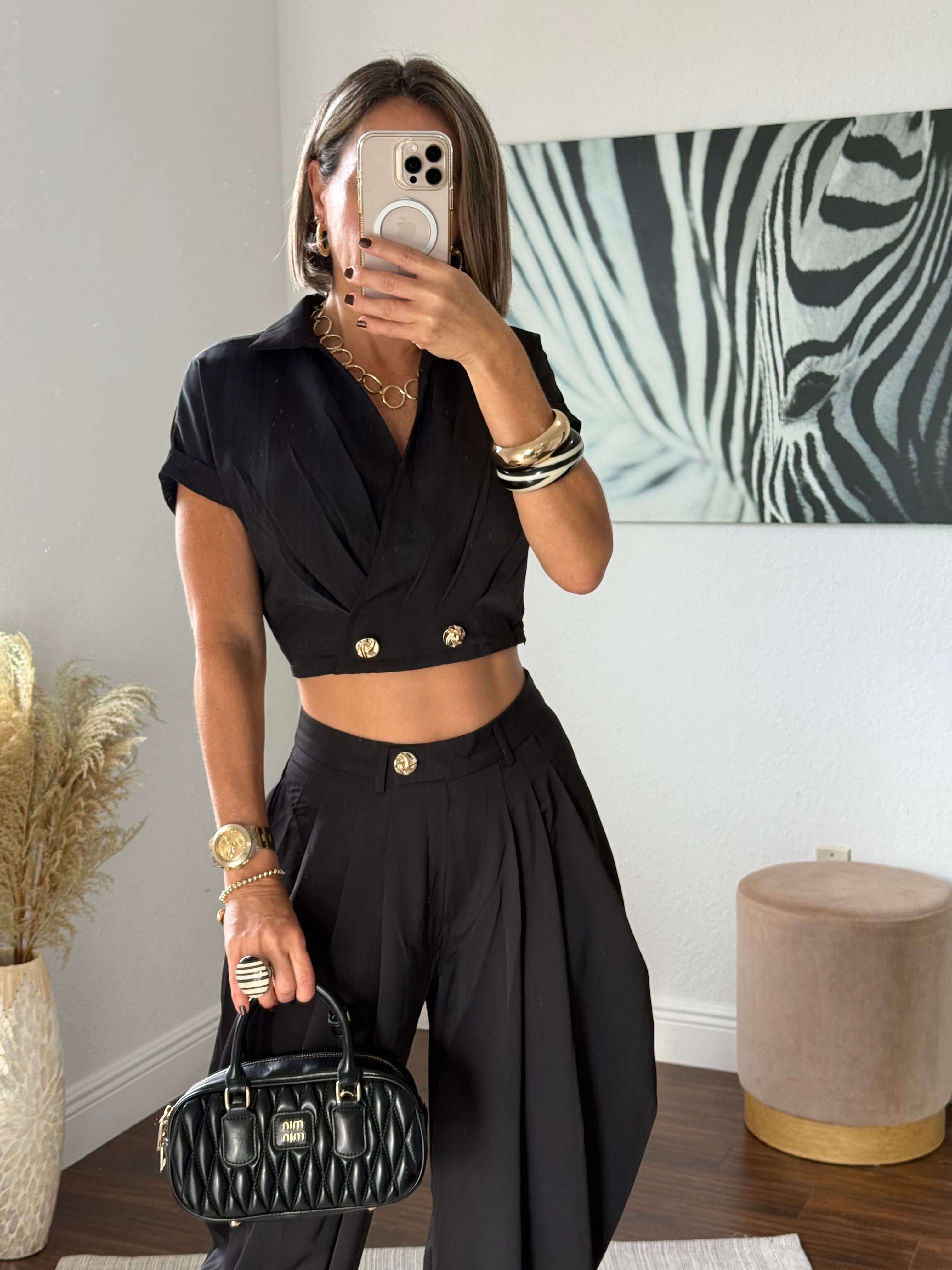 Black  Wide-Leg Jogger Pants with Modern Pleats and top set