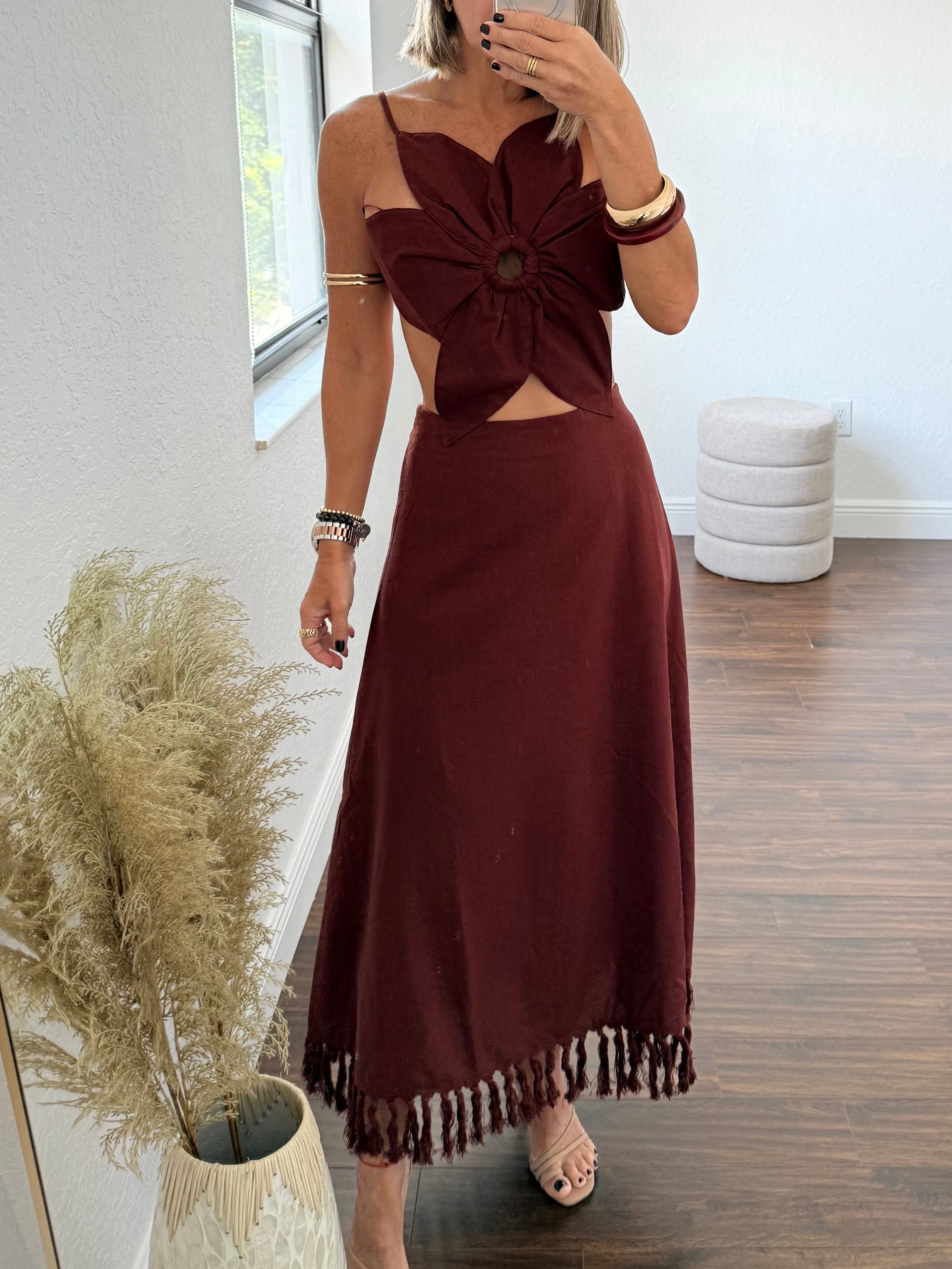 Mocha Linen Dress with Floral Detail – Modern Sophistication