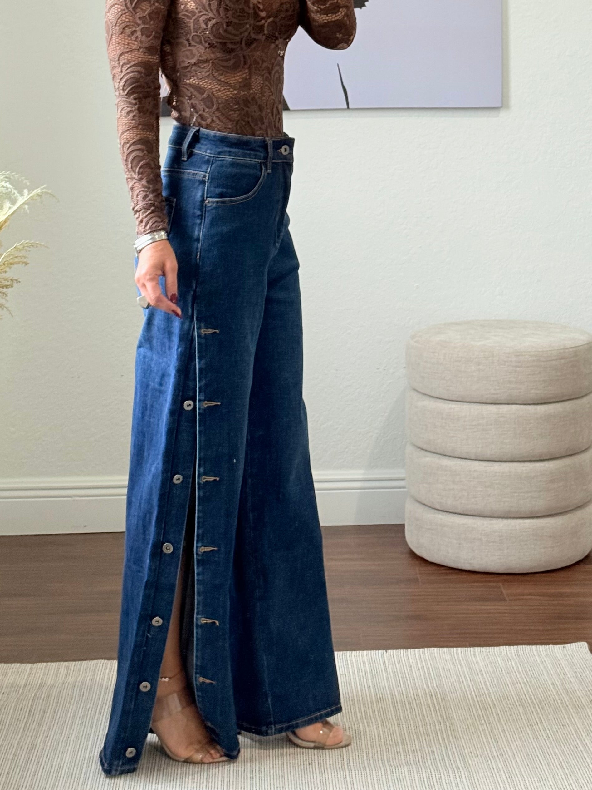 High-Waist Side Button Jeans – Dual Style