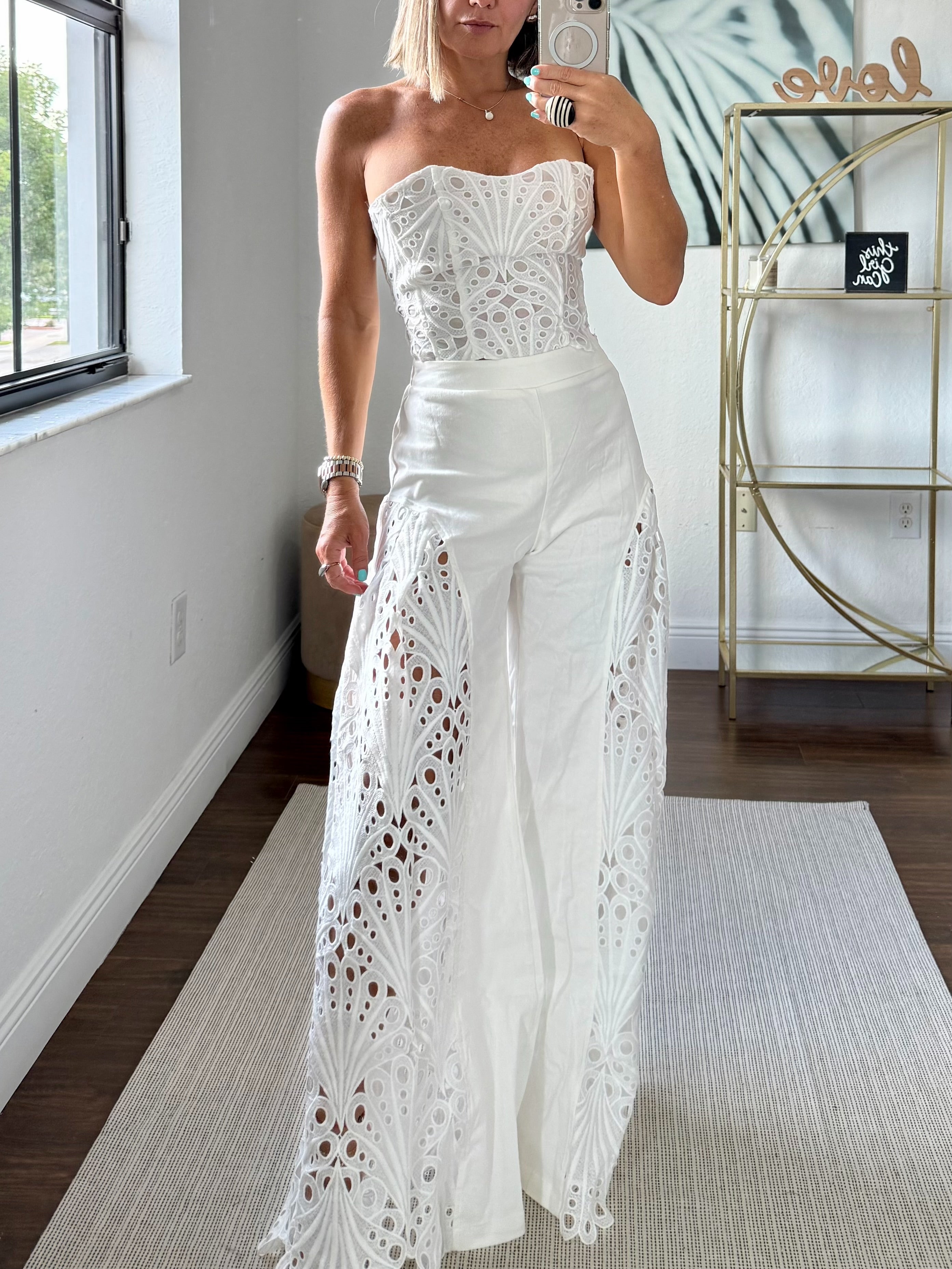 White Lace Wide-Leg Set – Fresh & Effortless Chic