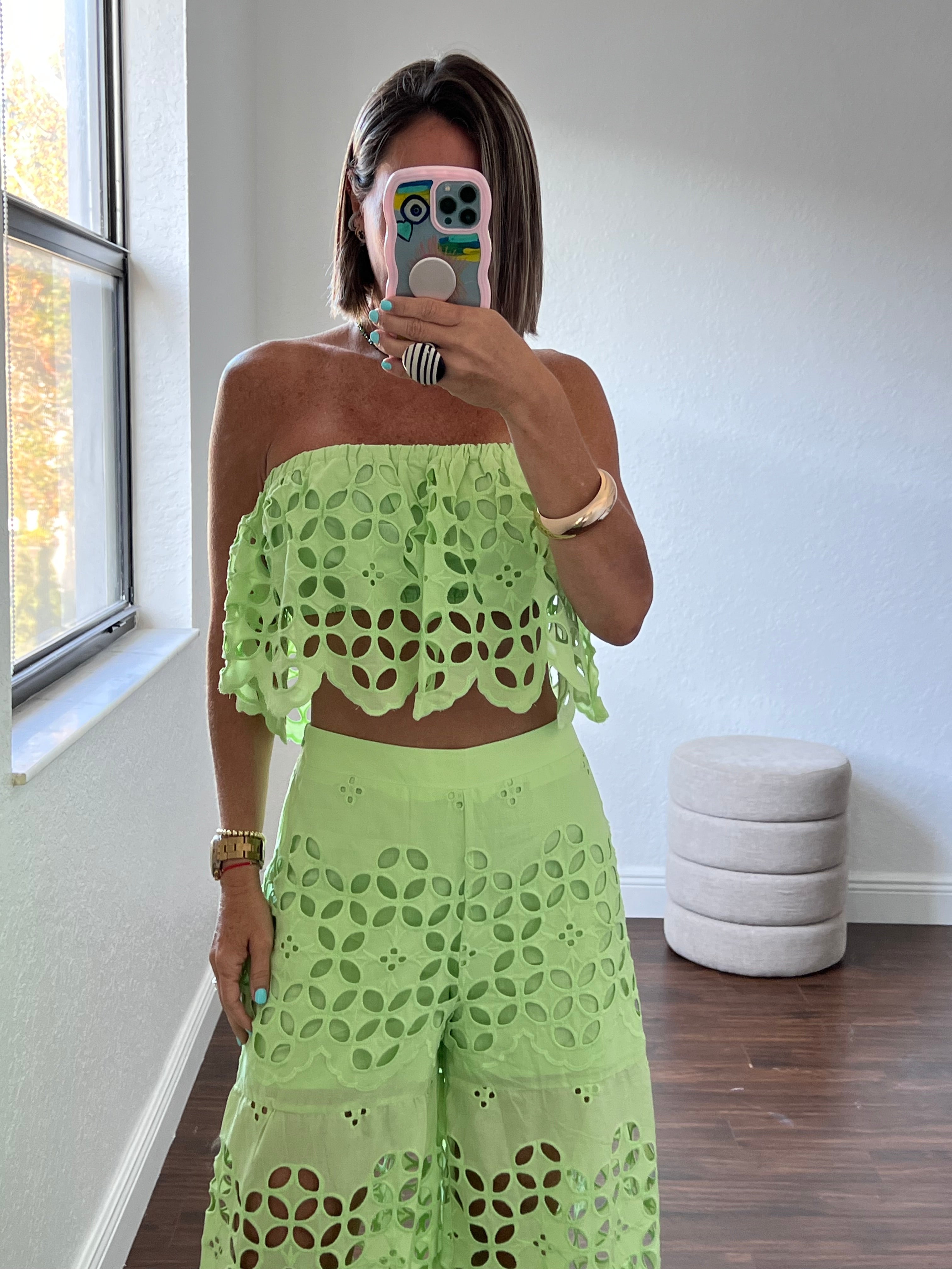 Lace rufle details tube top and tiered pants set