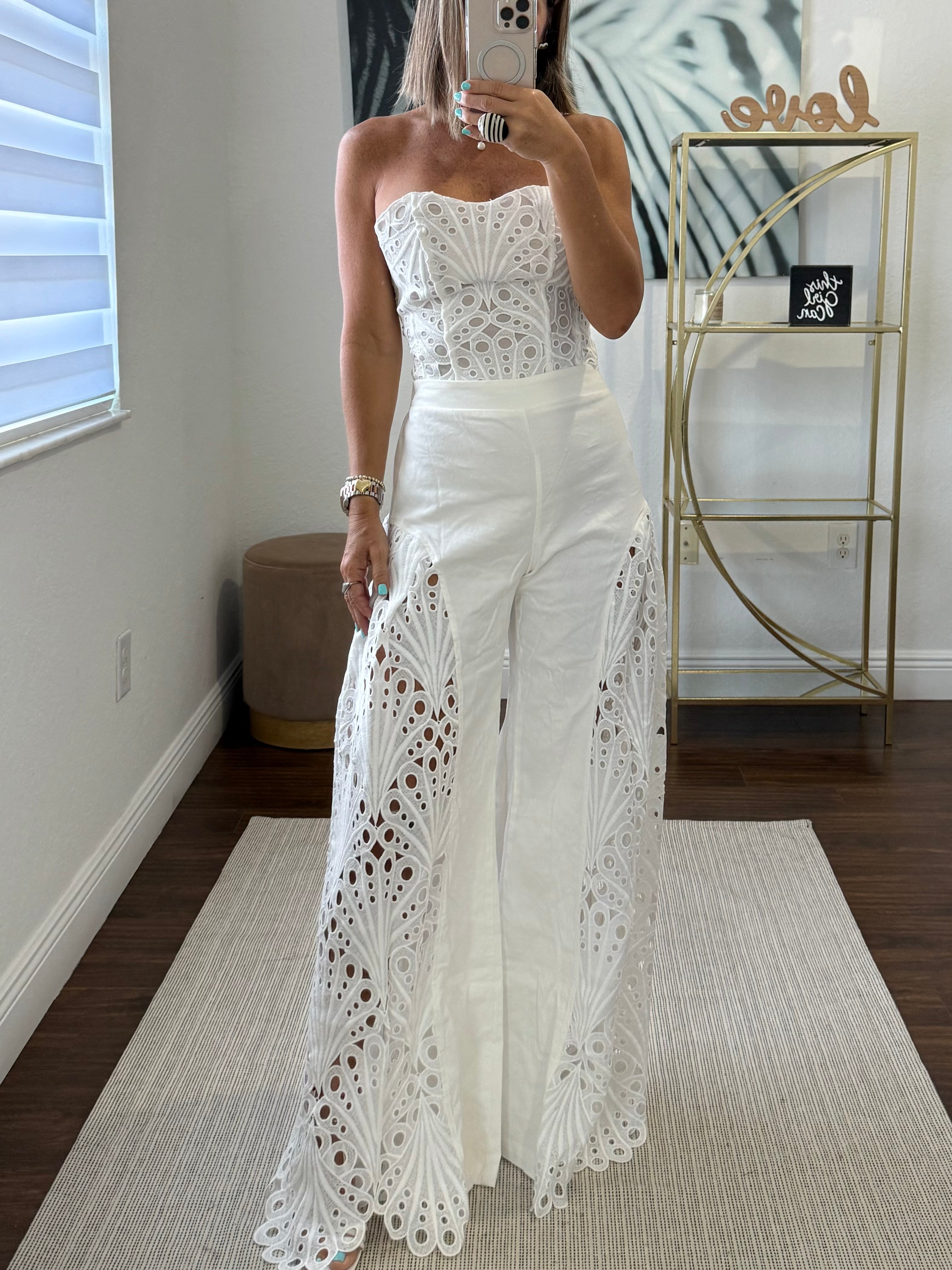 White Lace Wide-Leg Set – Fresh & Effortless Chic