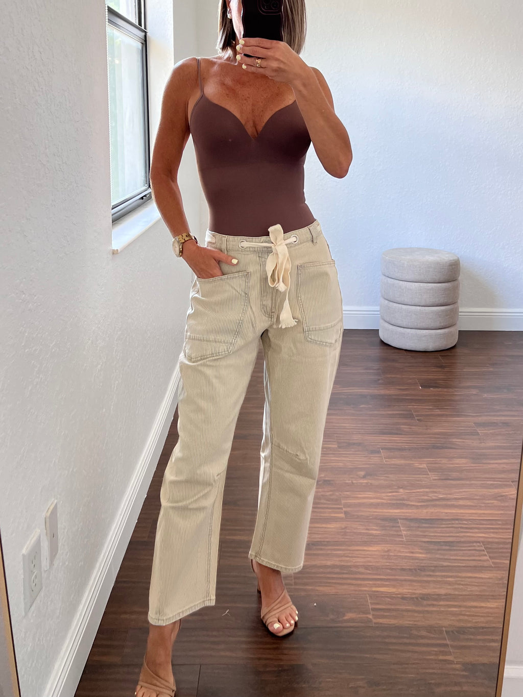 Nude  barrel jeans