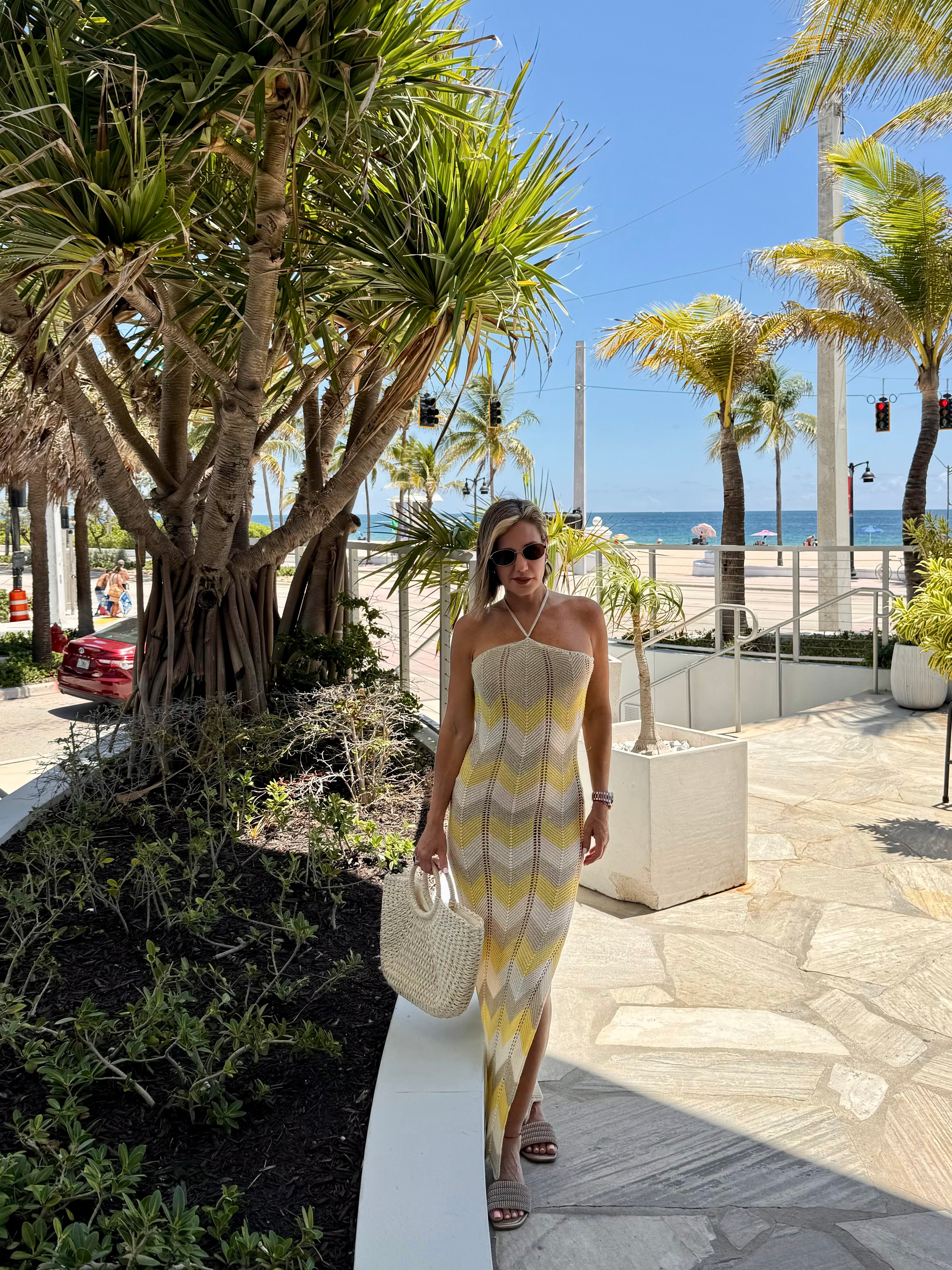 Knit yellow    dress