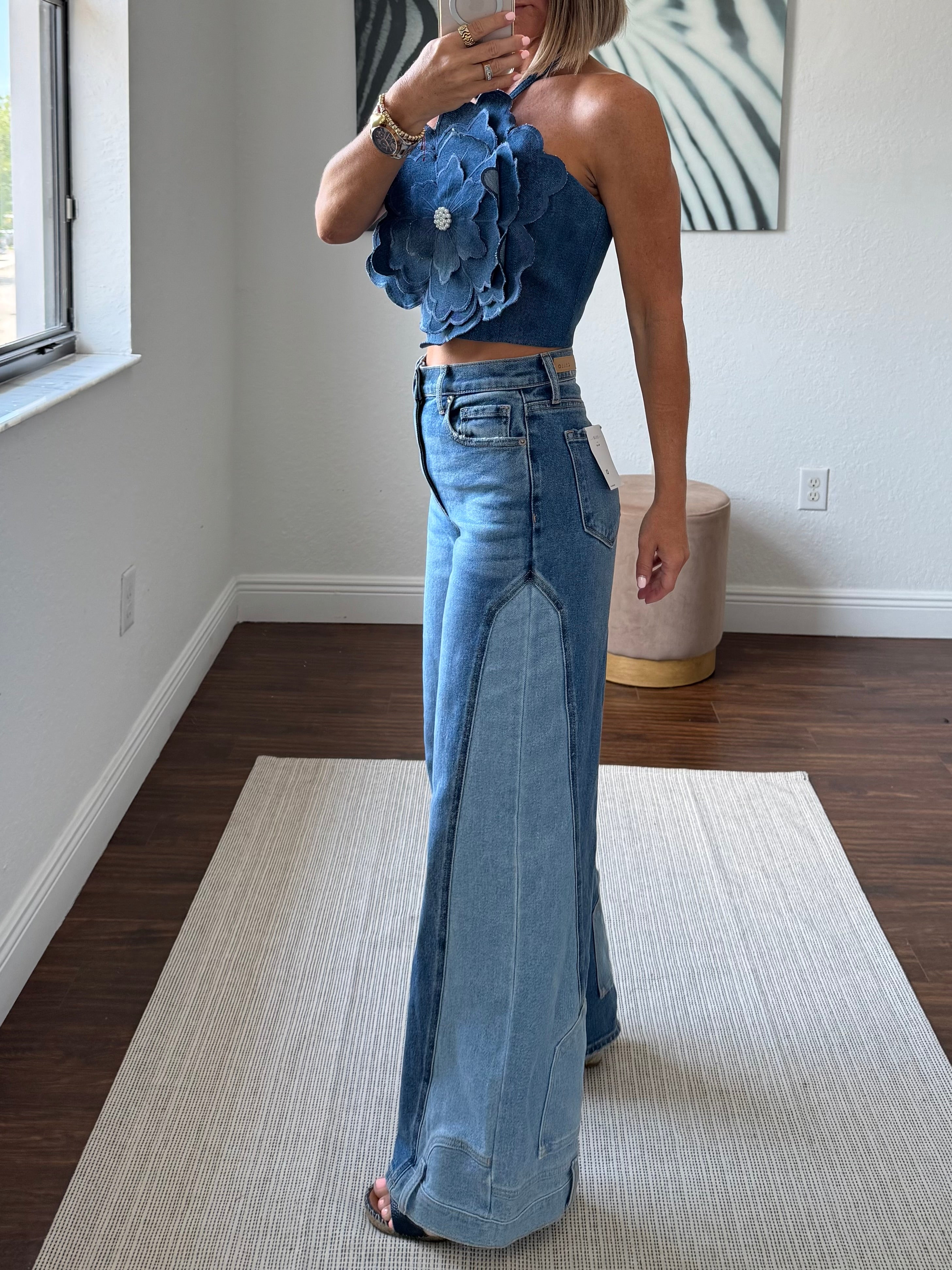 Wide leg  Sculpt Flare – Two-Tone Stretch Denim with Boot Pocket Detail”