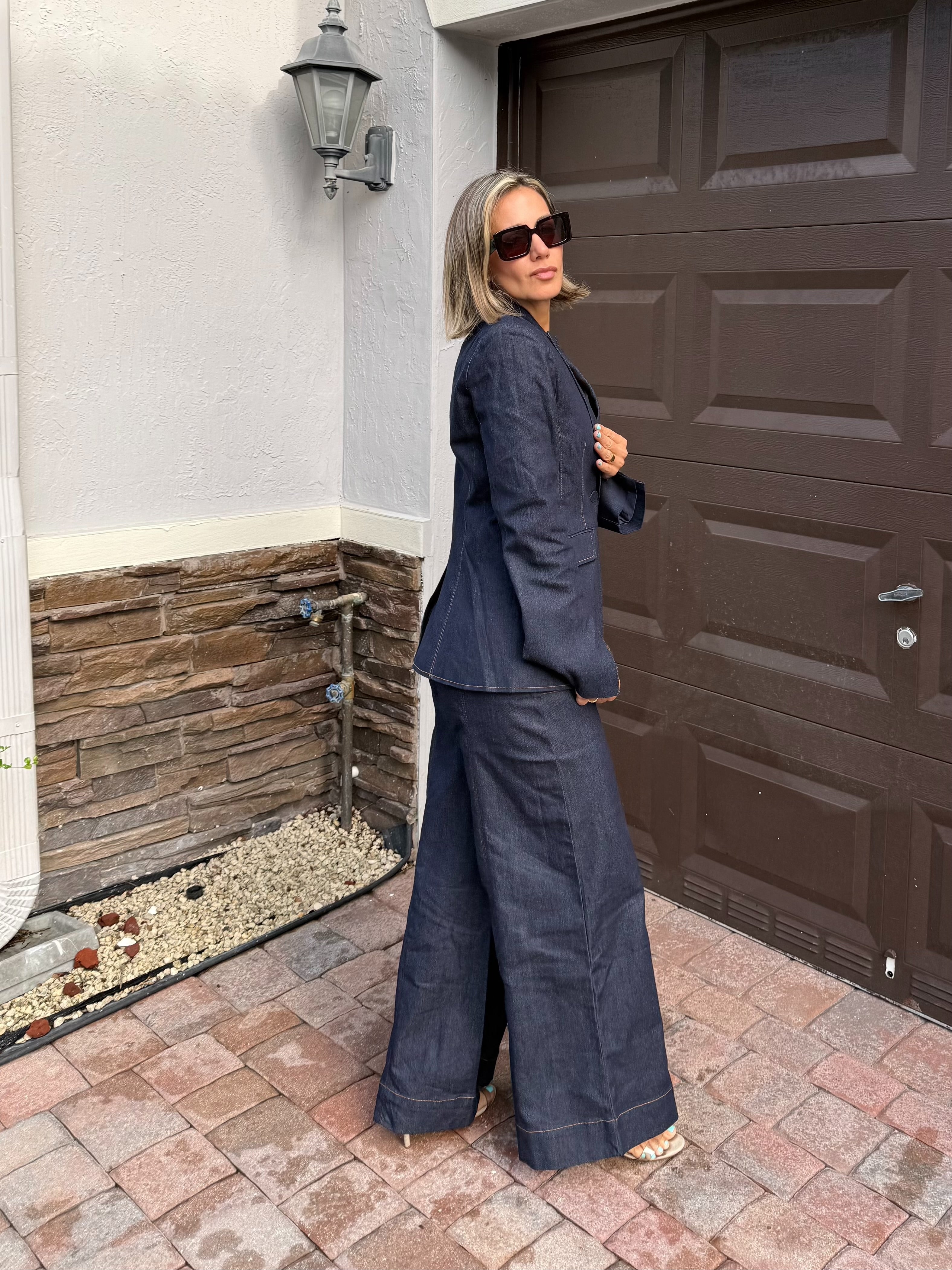 Classic Denim Set – High-Waist Pants & Blazer