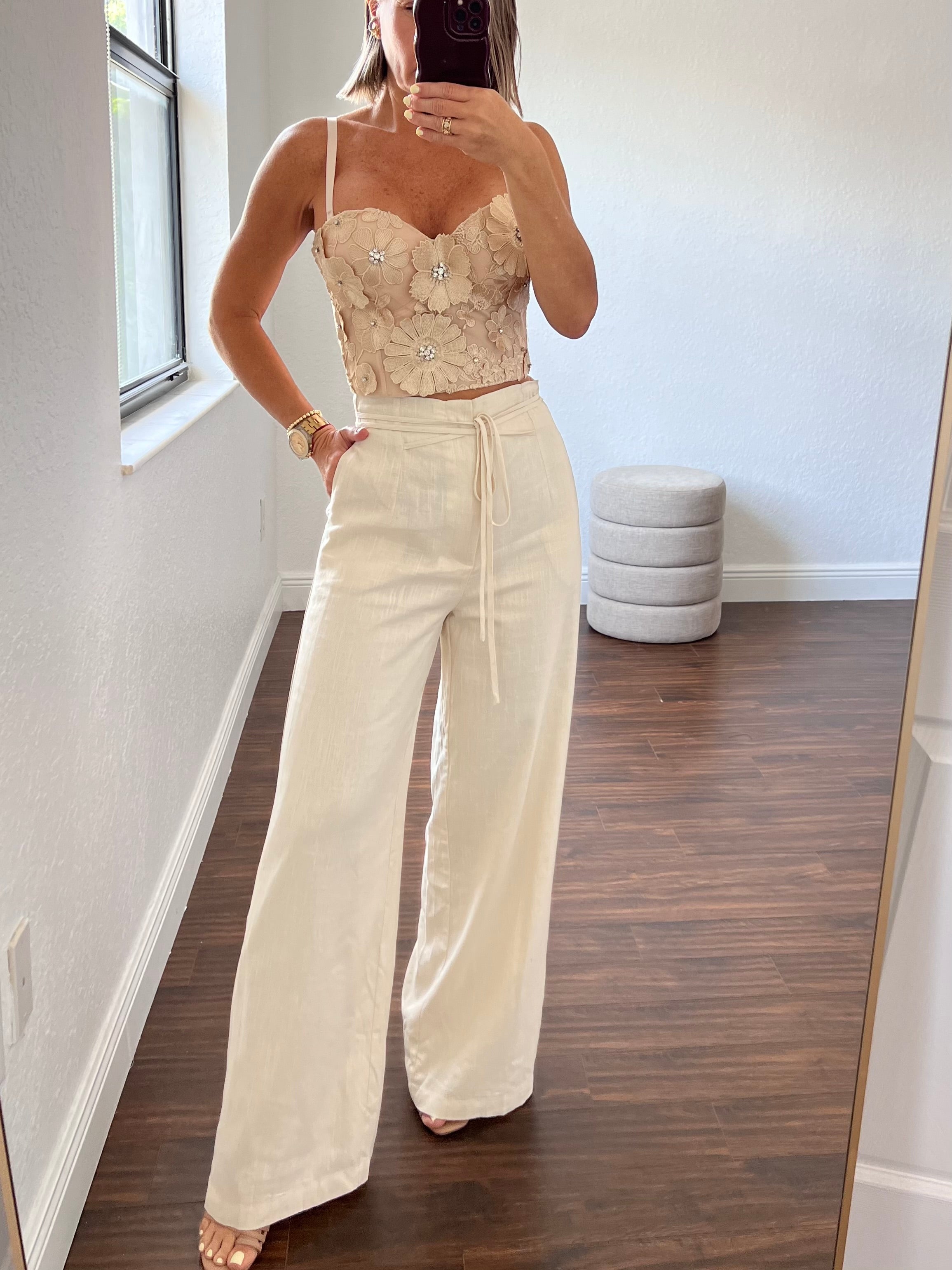 Nude floral    corse top