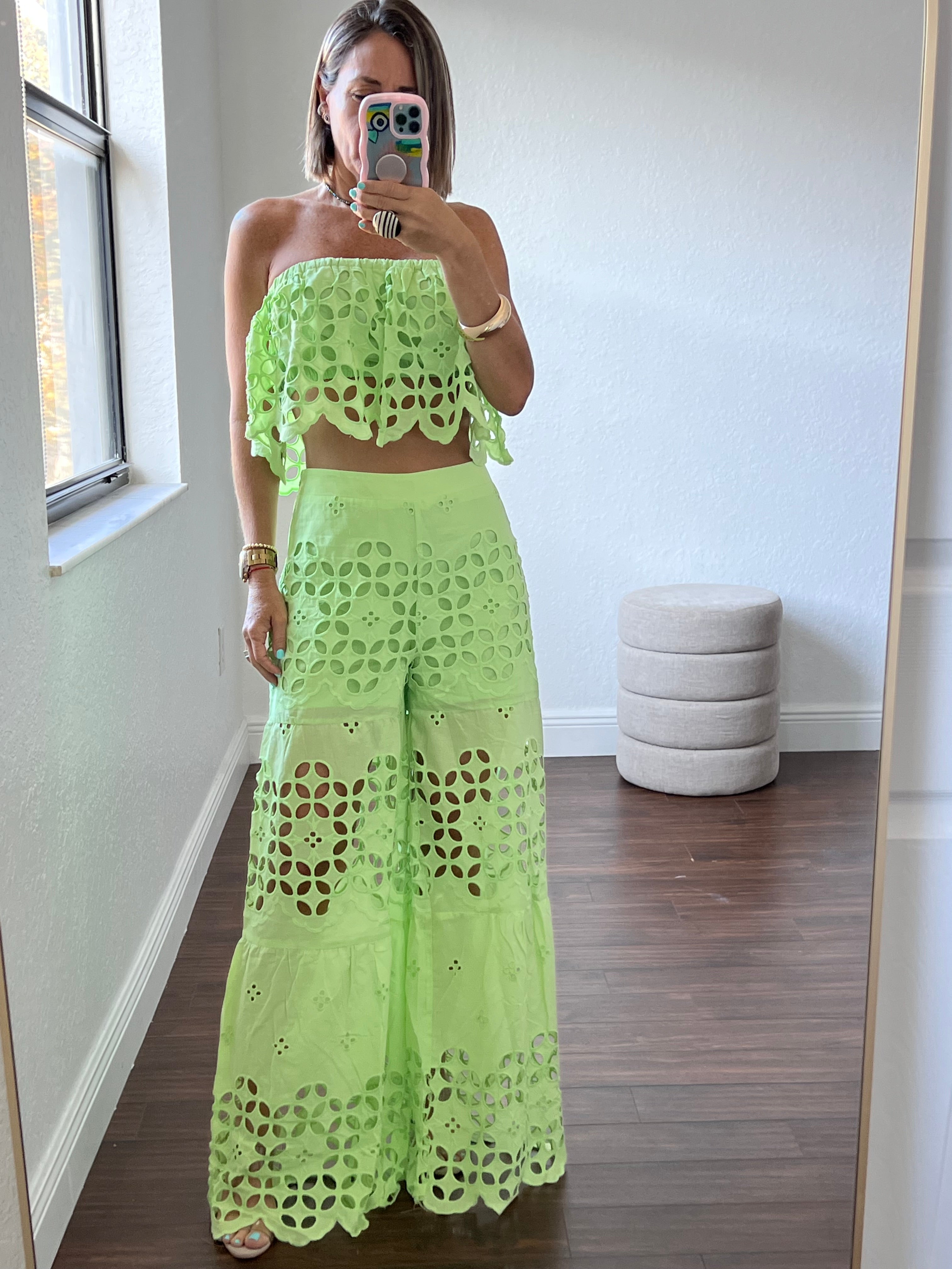 Lace rufle details tube top and tiered pants set