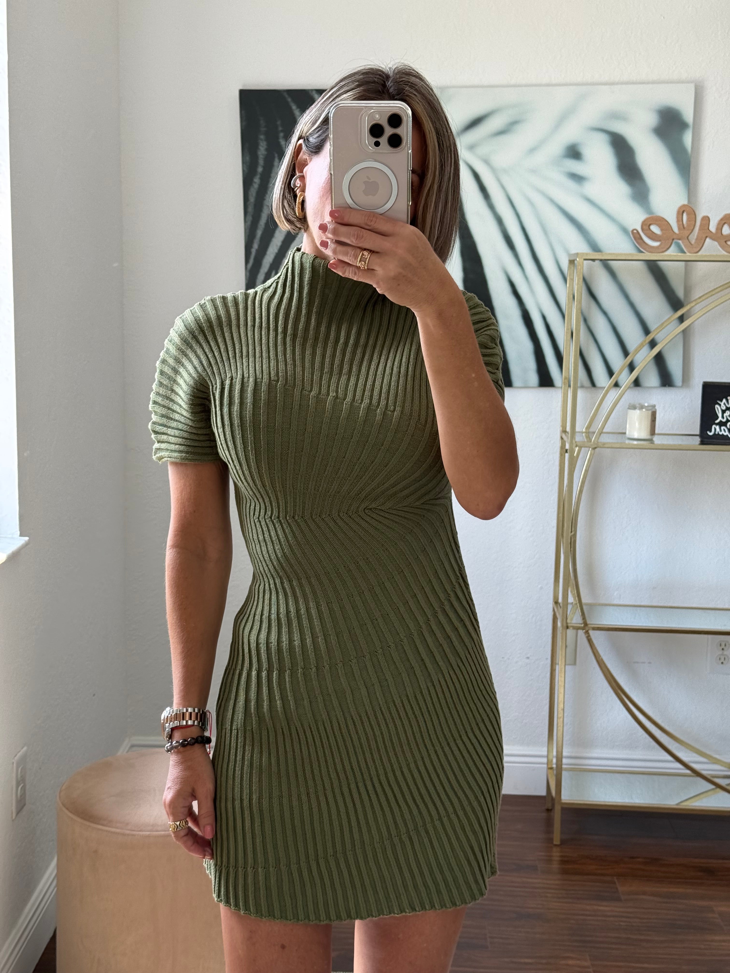 Seasonal Short Knit Dress